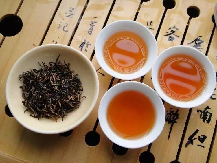 黑茶和红茶都属于全发酵茶,二者区别到底有哪些?